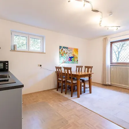 בית הארחה Serviced Messe מינכן