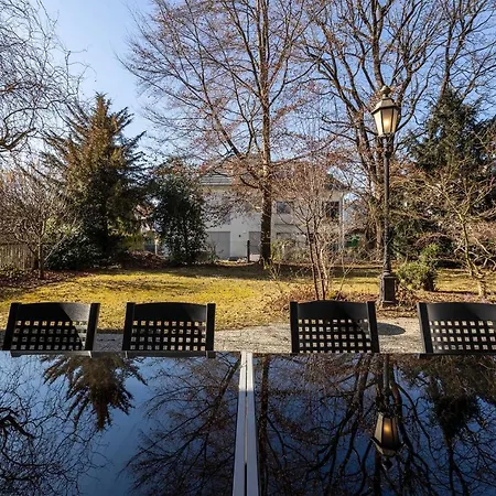 Serviced Messe בית הארחה